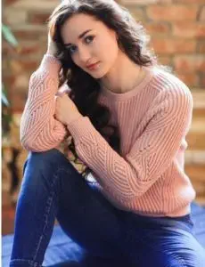 Elite escort service in Ashram Road for home and hotel visits